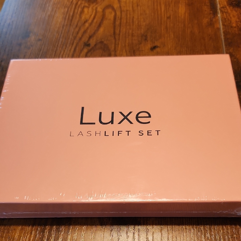 Luxe Lash Lift Set in Pink